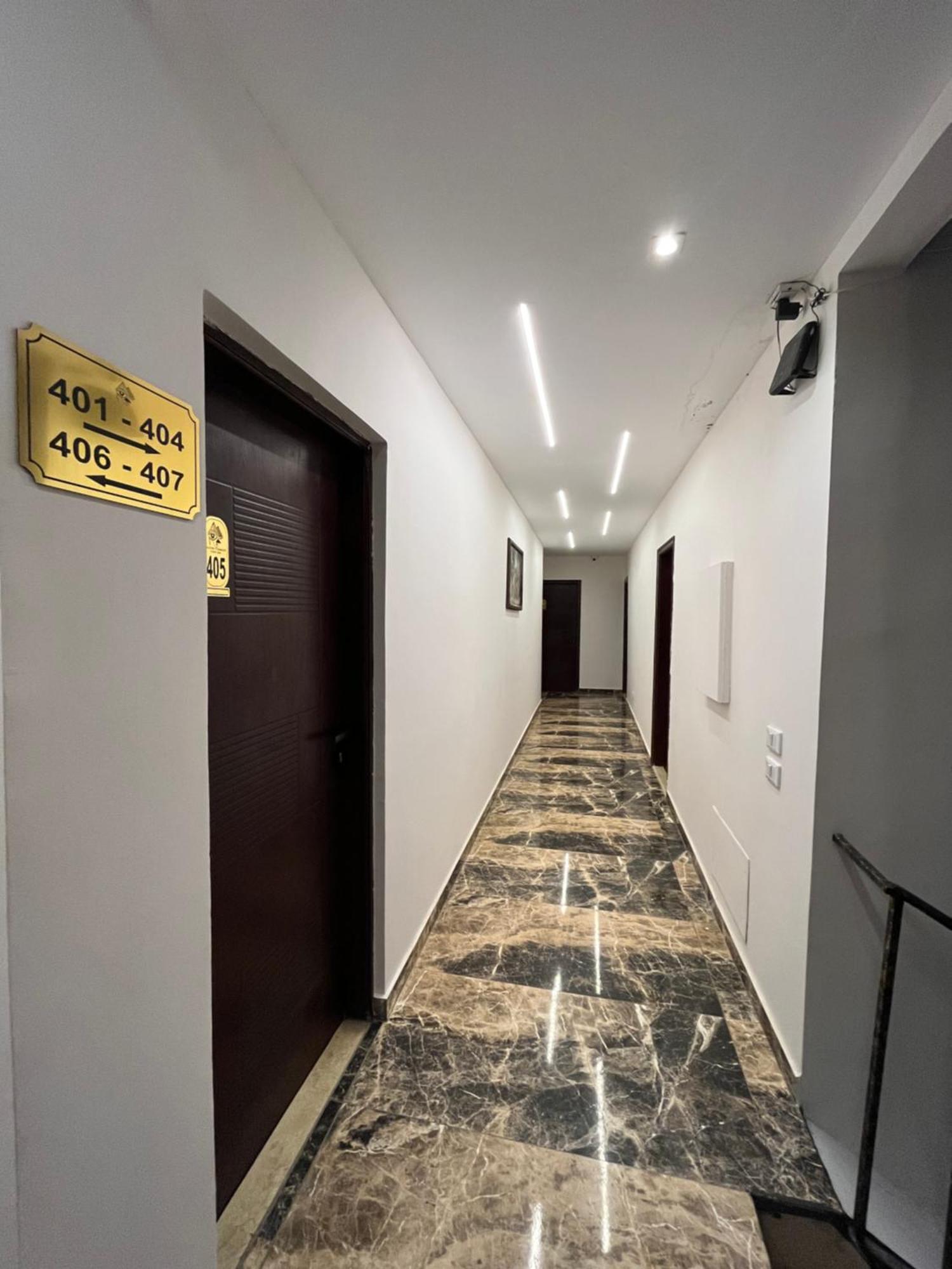 Shadow Pyramids Suites And Jacuzzi Kafrat al Jabal Exterior foto