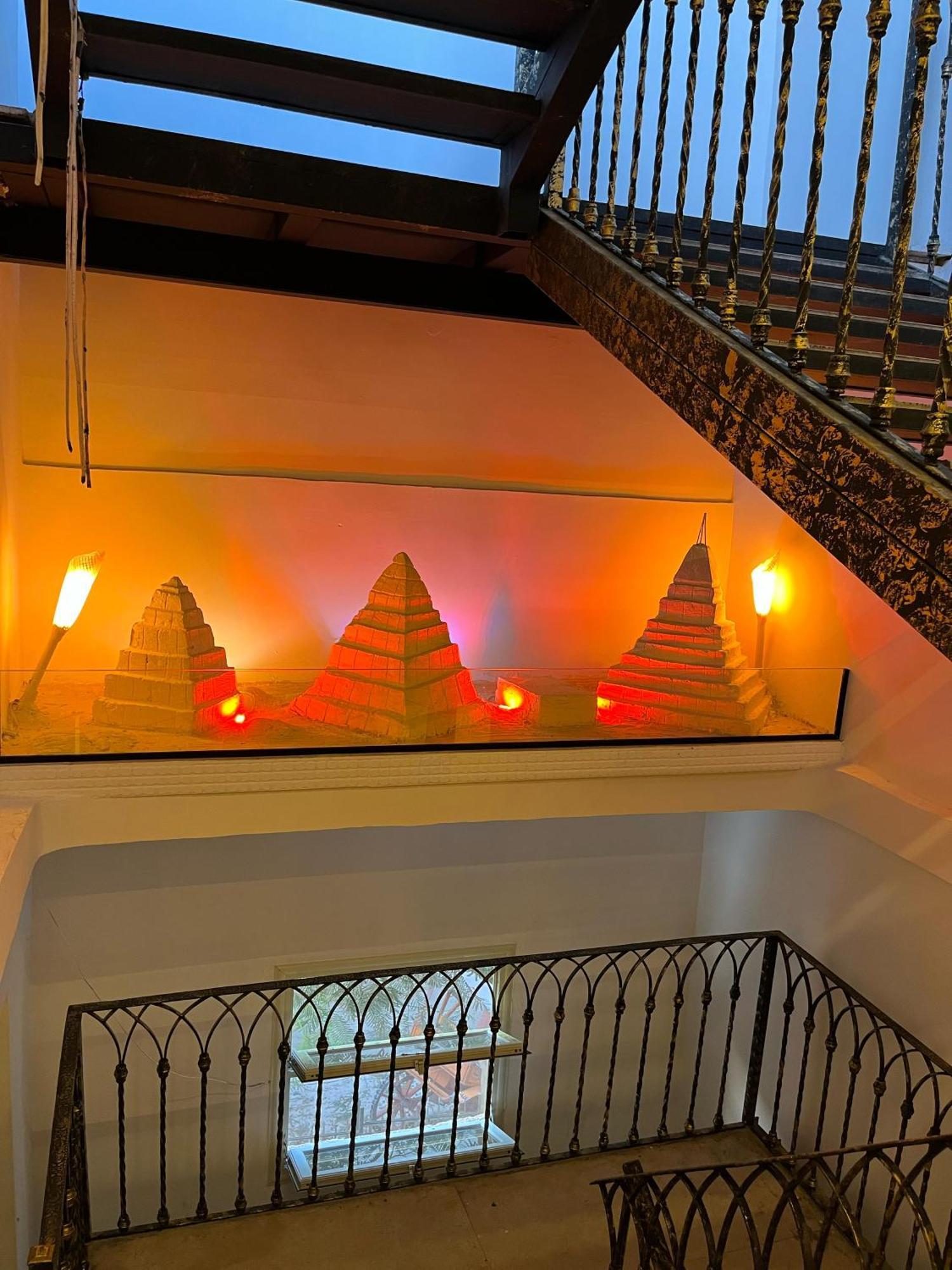 Shadow Pyramids Suites And Jacuzzi Kafrat al Jabal Exterior foto